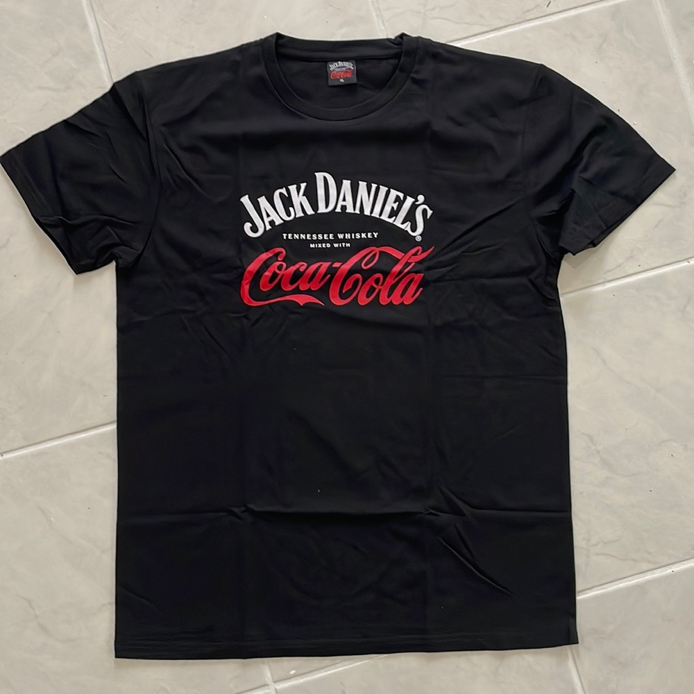 Jack Daniel’s OFFICIAL logo shirt size XL NEW